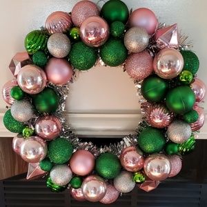 Shatterproof Customizable Christmas Wreaths